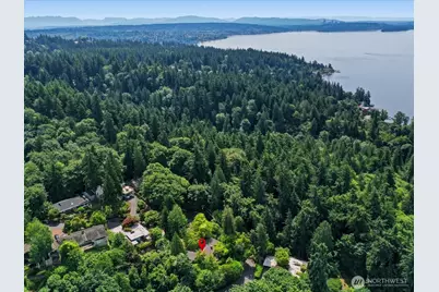 12428 68th Avenue NE, Kirkland, WA 98034 - Photo 9