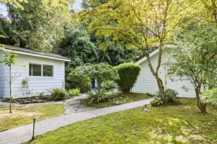 12428 68th Ave NE, Kirkland, WA 98034 - Photo 11