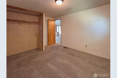 21621 186th Street E, Orting, WA 98360 - Photo 17