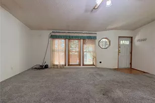 21621 186th St E, Orting, WA 98360 - Photo 3