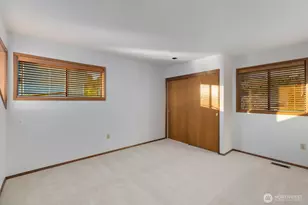 424 Alvord Ave N, Kent, WA 98030 - Photo 29