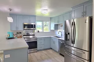 11916 Fillman Rd SE, Rainier, WA 98576 - Photo 5