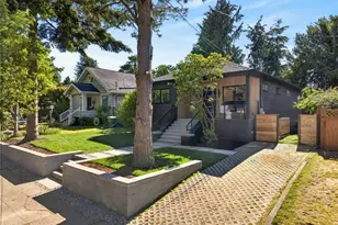 3247 40th Ave SW, Seattle, WA 98116 - Photo 3