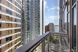 2033 2nd Ave, Seattle, WA 98121 - Photo 17