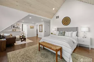 10058 NE Lafayette Ave, Bainbridge Island, WA 98110 - Photo 25