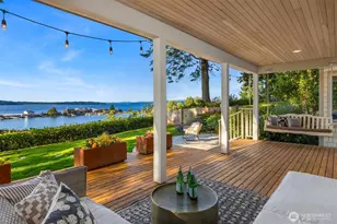 10058 NE Lafayette Ave, Bainbridge Island, WA 98110 - Photo 15