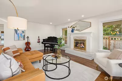10058 NE Lafayette Avenue, Bainbridge Island, WA 98110 - Photo 11