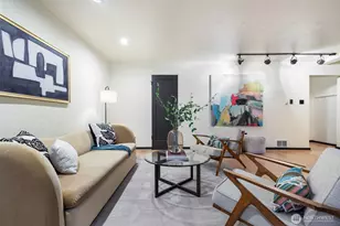 348 W Olympic Pl, Seattle, WA 98109 - Photo 5