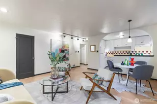 348 W Olympic Pl, Seattle, WA 98109 - Photo 7