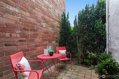 348 W Olympic Place #108, Seattle, WA 98109 - Photo 21