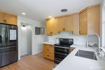 3726 NE 165th Street, Lake Forest Park, WA 98155 - Photo 9