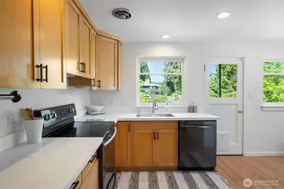 3726 NE 165th Street, Lake Forest Park, WA 98155 - Photo 11