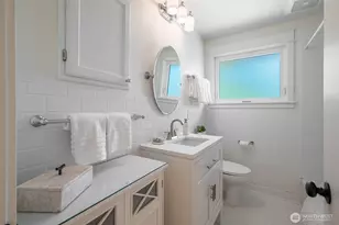 3726 NE 165th St, Lake Forest Park, WA 98155 - Photo 17
