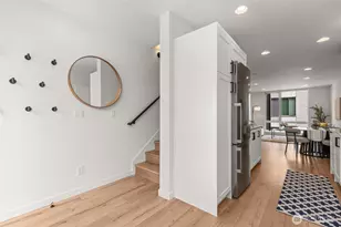2106 NE 85th St, Seattle, WA 98115 - Photo 5