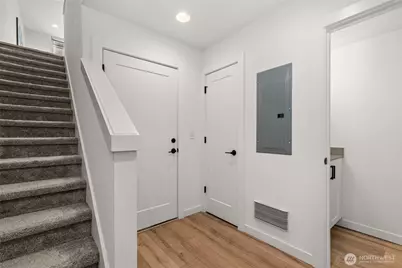 2106 NE 85th Street #E, Seattle, WA 98115 - Photo 29