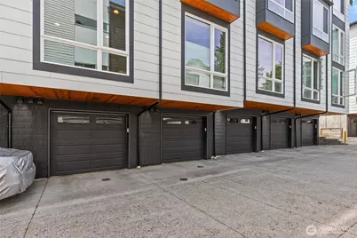 2106 NE 85th Street #E, Seattle, WA 98115 - Photo 33