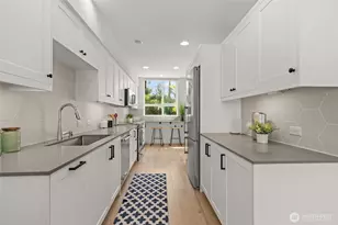 2106 NE 85th St, Seattle, WA 98115 - Photo 7