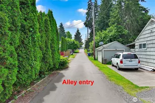 1710 Maple St, Everett, WA 98201 - Photo 27