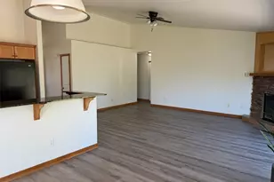 106 N Benton St, Kittitas, WA 98934 - Photo 7