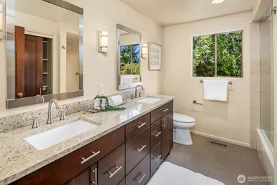 2302 126th Avenue NE, Bellevue, WA 98005 - Photo 23