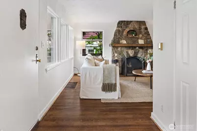 15 Fulton Street, Seattle, WA 98109 - Photo 5