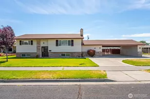 917 S Dahlia Dr, Moses Lake, WA 98837 - Photo 1