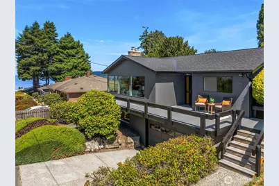 9114 31st Avenue NW, Seattle, WA 98117 - Photo 1