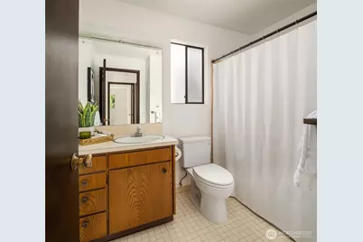 9114 31st Avenue NW, Seattle, WA 98117 - Photo 19