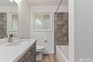 2015 E 57th St, Tacoma, WA 98404 - Photo 9