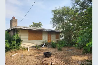 305 S Gibby Road, Moses Lake, WA 98837 - Photo 1