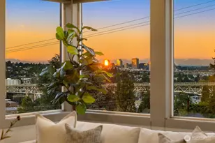 2619 Warren Ave N, Seattle, WA 98109 - Photo 13