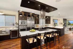 2619 Warren Ave N, Seattle, WA 98109 - Photo 21