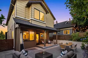 2619 Warren Ave N, Seattle, WA 98109 - Photo 39