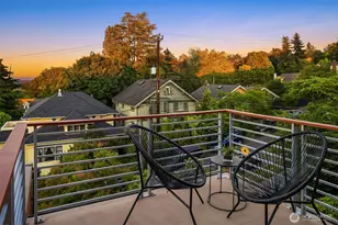 2619 Warren Ave N, Seattle, WA 98109 - Photo 31