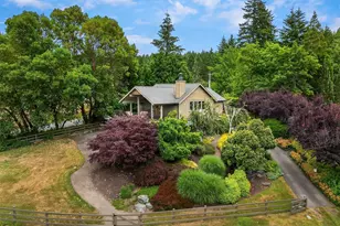 7195 NE High School Rd, Bainbridge Island, WA 98110 - Photo 23
