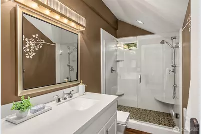 7195 NE High School Road, Bainbridge Island, WA 98110 - Photo 27