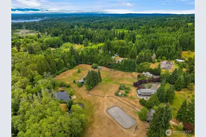 7195 NE High School Road, Bainbridge Island, WA 98110 - Photo 39