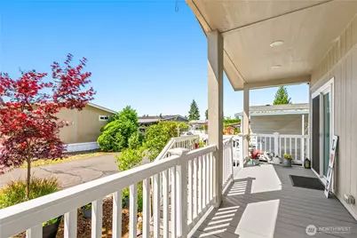 7508 47th Avenue NE #11, Marysville, WA 98270 - Photo 5