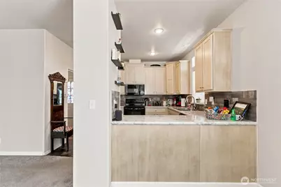 7508 47th Avenue NE #11, Marysville, WA 98270 - Photo 13