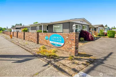 7508 47th Avenue NE #11, Marysville, WA 98270 - Photo 27