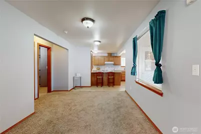 735 NE Spitzenburg Street, College Place, WA 99324 - Photo 7