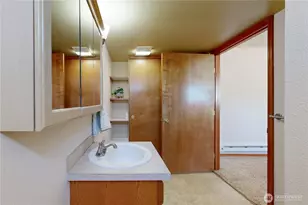 735 NE Spitzenburg St, College Place, WA 99324 - Photo 25