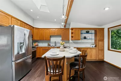5221 120th Avenue SE, Bellevue, WA 98006 - Photo 9