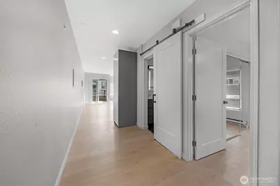 435 Summit Avenue E #402, Seattle, WA 98102 - Photo 13