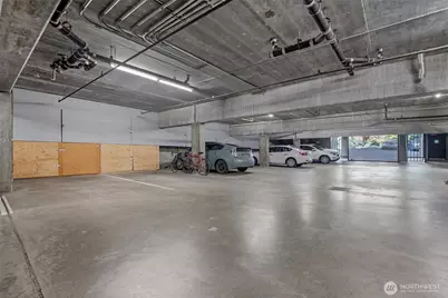 435 Summit Avenue E #402, Seattle, WA 98102 - Photo 35