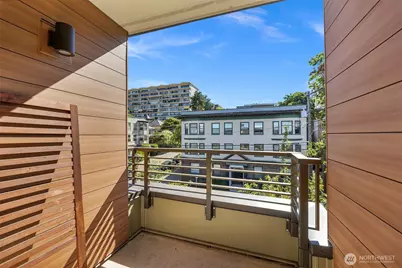 435 Summit Avenue E #402, Seattle, WA 98102 - Photo 21