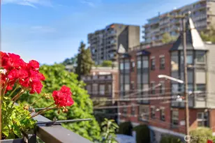 435 Summit Ave E, Seattle, WA 98102 - Photo 23