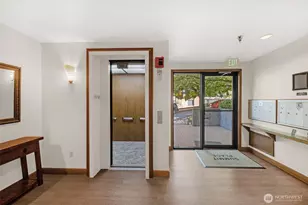435 Summit Ave E, Seattle, WA 98102 - Photo 25