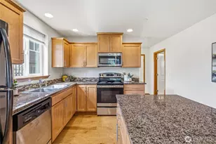 4325 Larch Ln, Bellingham, WA 98226 - Photo 15