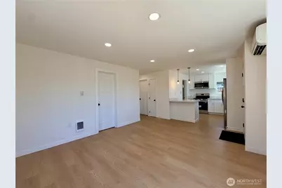 615 S Hawthorne Street, Tacoma, WA 98465 - Photo 5
